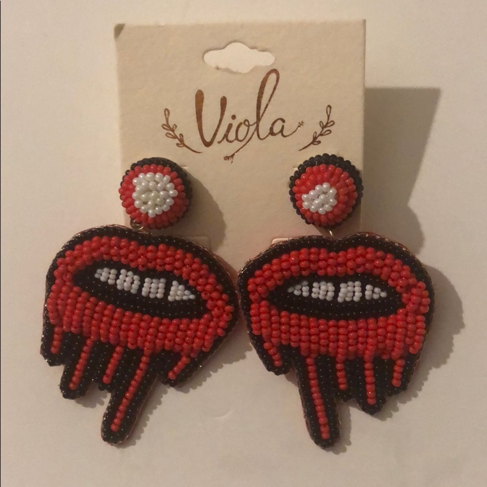 Brand new beaded lip earrings